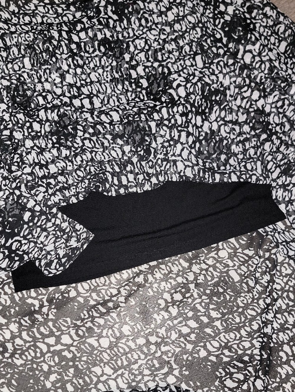 Vince Camuto Black and White Printed A-Line Skirt - Picture 3 of 6